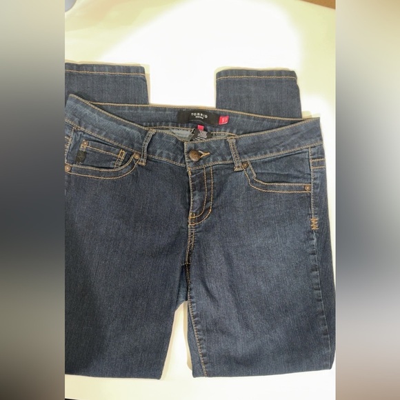 NWOT Torrid Dark Blue Skinny Jeans - Picture 3 of 4